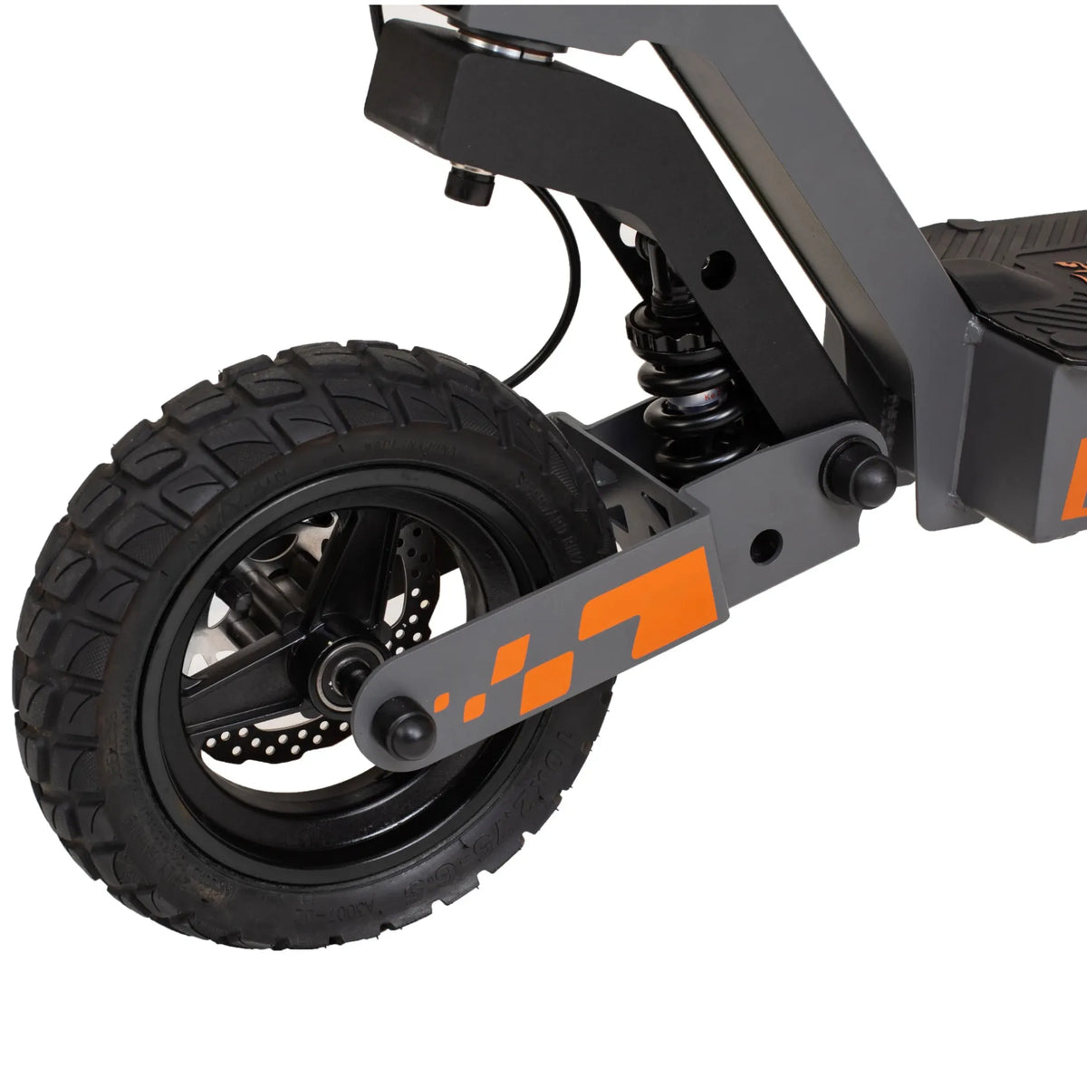 Stražnji ovjes i kotač električnog romobila KuKirin G2 2026 s narančastim detaljima