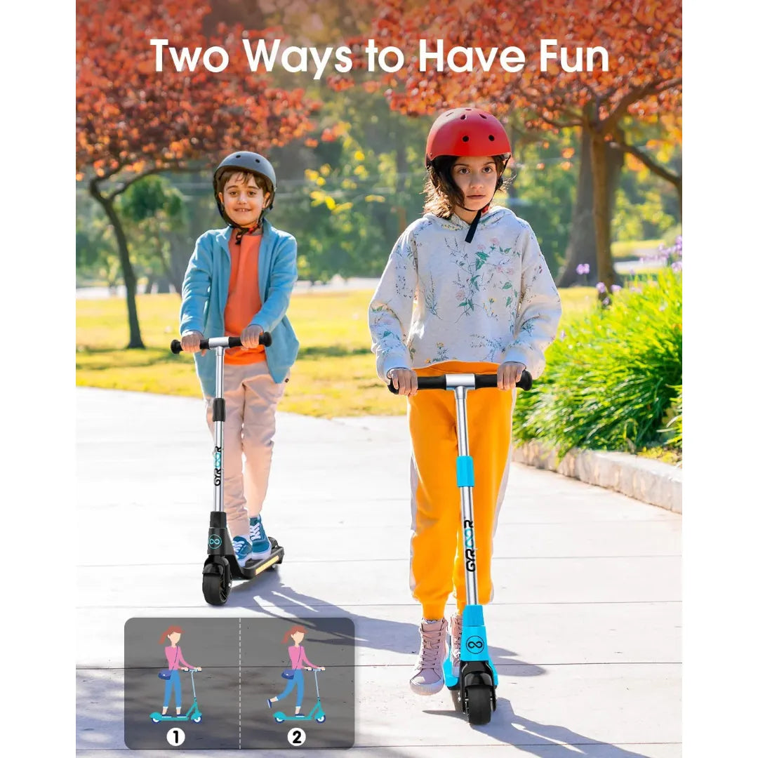 Dvoje djece vozi Gyroor H30 električni romobil u plavoj i crnoj boji na stazi u parku