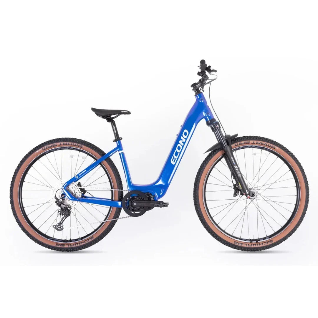 Plavi električni brdski bicikl Econo Gams MTB 29, bočni pogled na model s gumama smeđih rubova