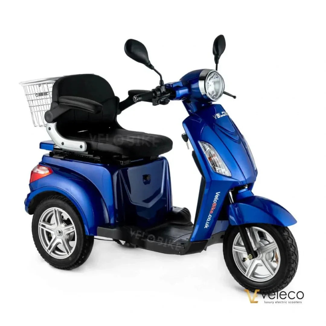 Plavi električni skuter za starije osobe Veleco ZT15 s tri kotača, pogled sa strane sa stražnjom košarom