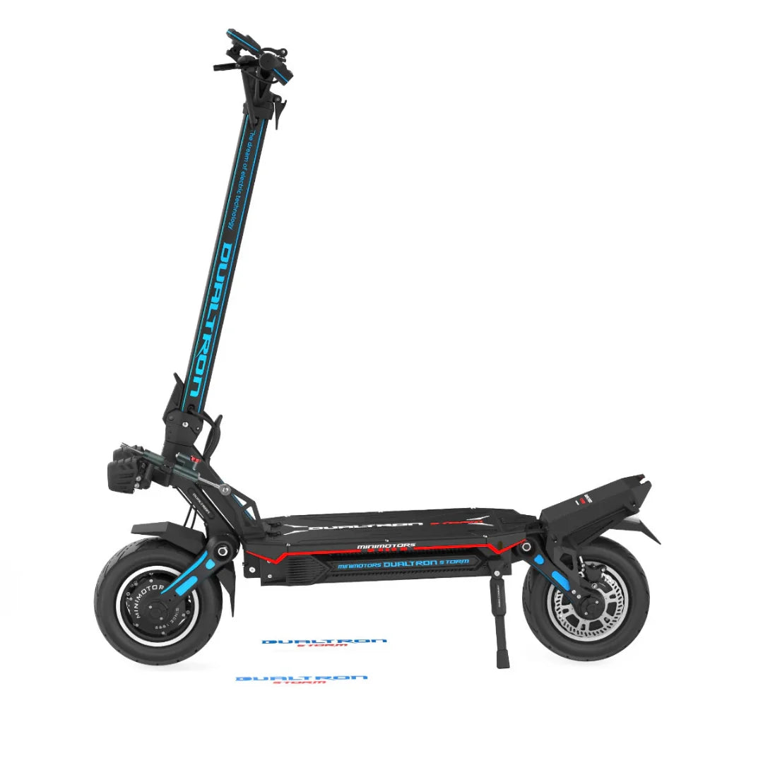 Električni romobil Dualtron Storm Limited, profilni prikaz crnog modela s plavim detaljima