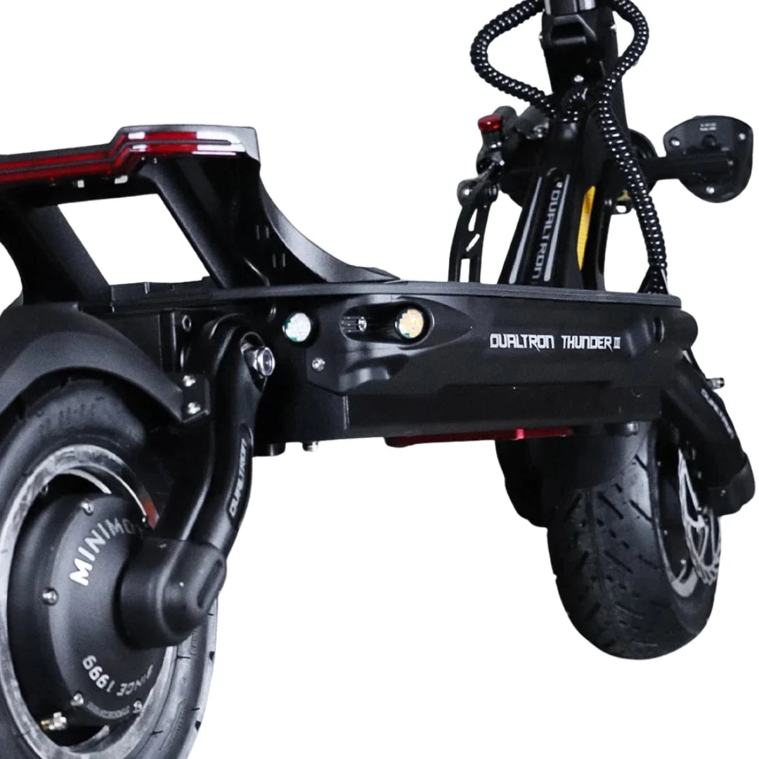 Električni romobil Dualtron Thunder 3 detaljni prikaz konstrukcije crne boje