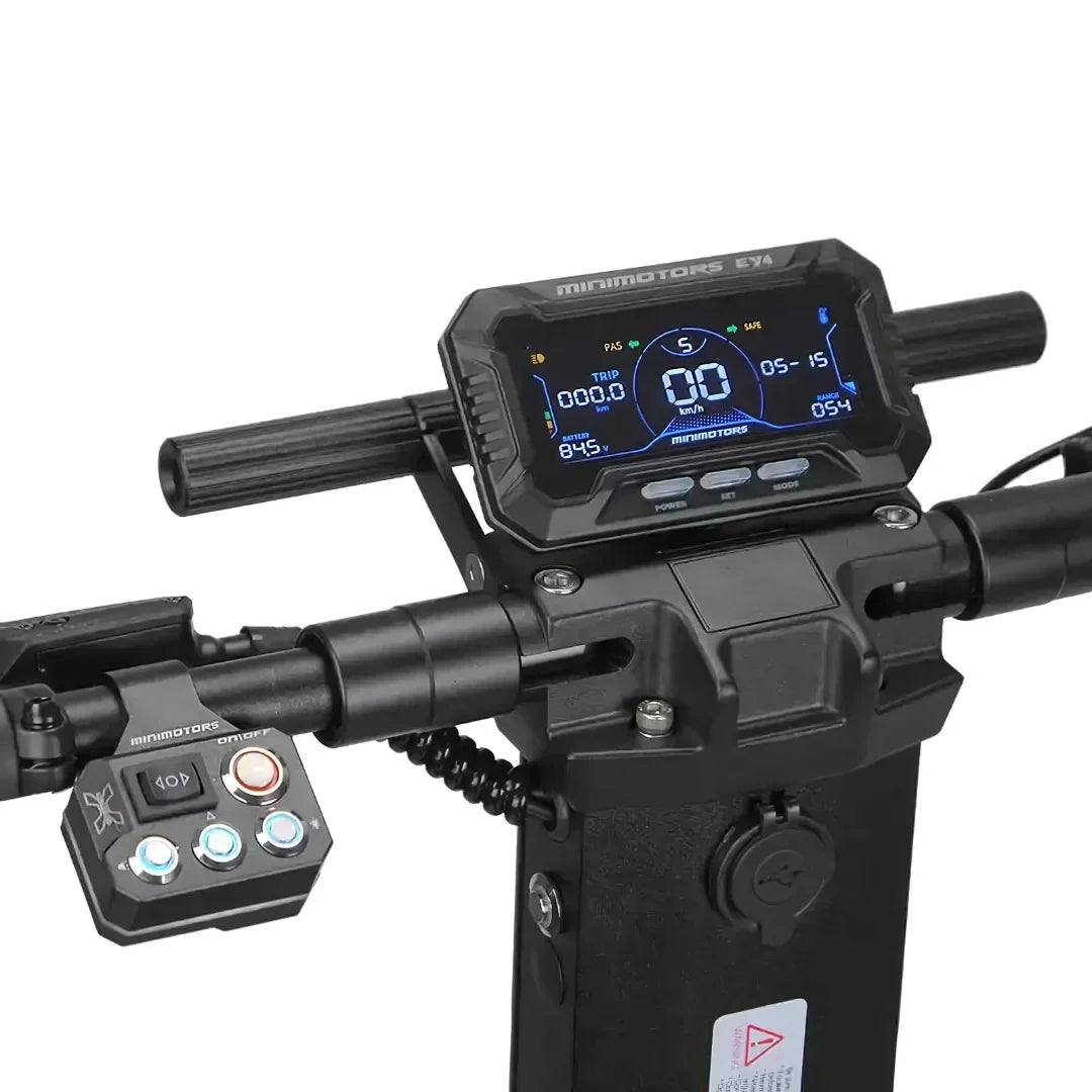LCD zaslon Minimotors EY4 na upravljaču električnog romobila Dualtron X Limited crne boje