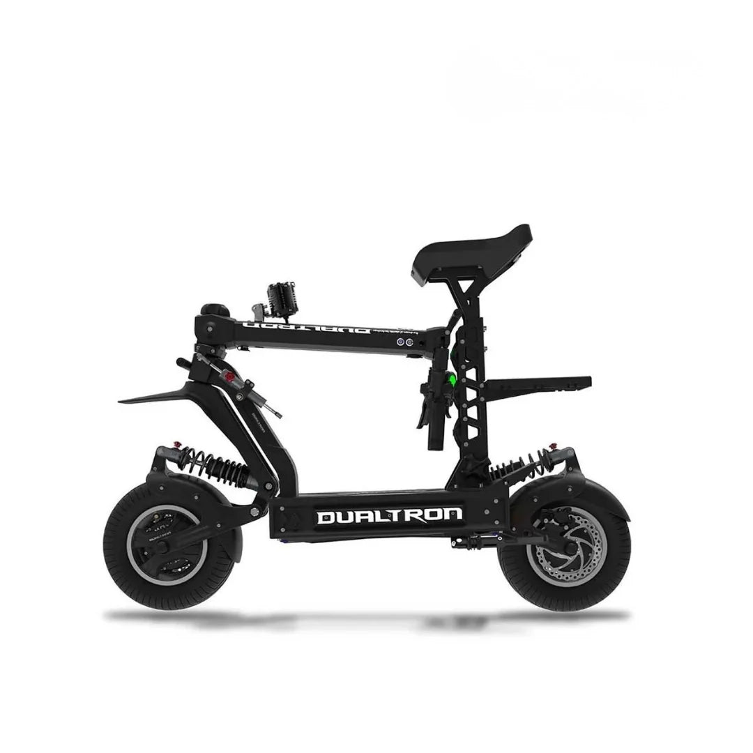 Crni električni romobil Dualtron X2 Upgrade sa sjedalom, bočni prikaz na bijeloj podlozi
