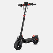 Električni romobil Engwe Y600s crne boje s crvenim detaljima, pogled sprijeda na cijeli model