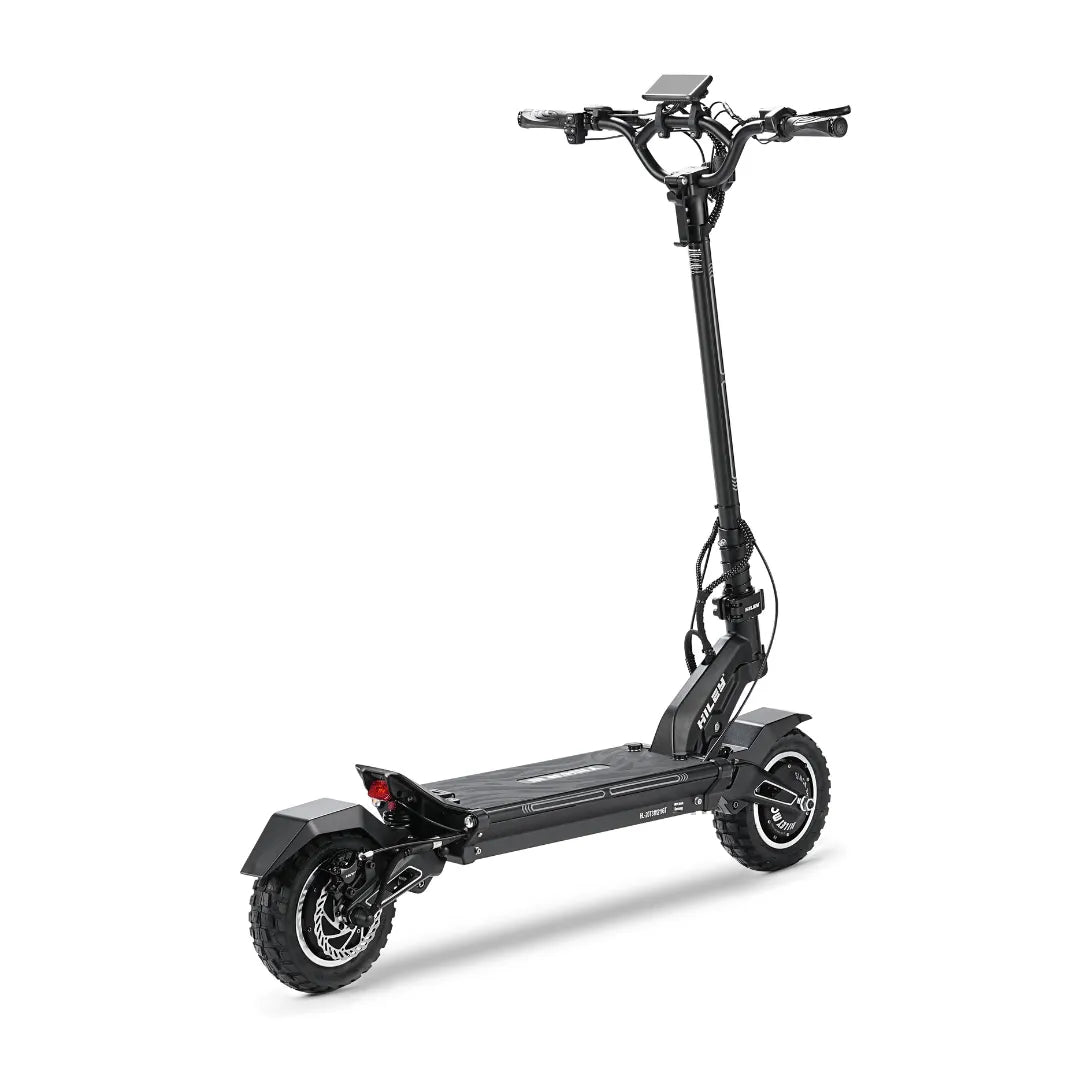 Crni električni romobil Hiley Tiger 10 GTR, pogled straga na konstrukciju i terenske gume