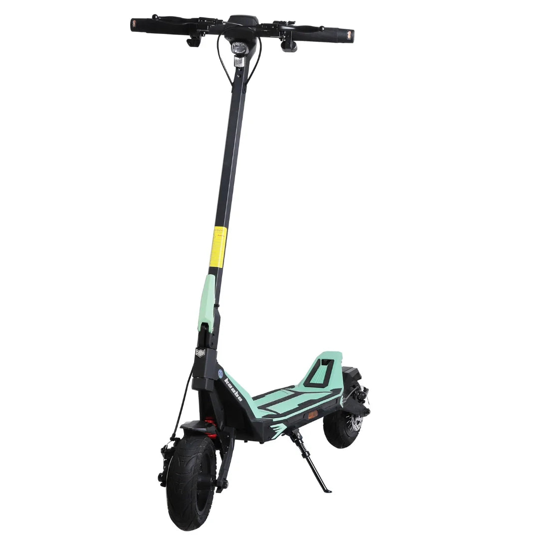 Električni romobil Kaabo Mantis Urban crno-mentol boje pogled sprijeda s bočnim osloncem za noge