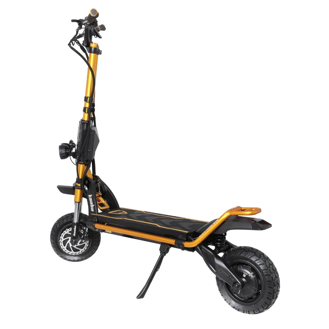 Električni romobil Kaabo Wolf King GTR Max zlatne boje profilni prikaz na bijeloj pozadini