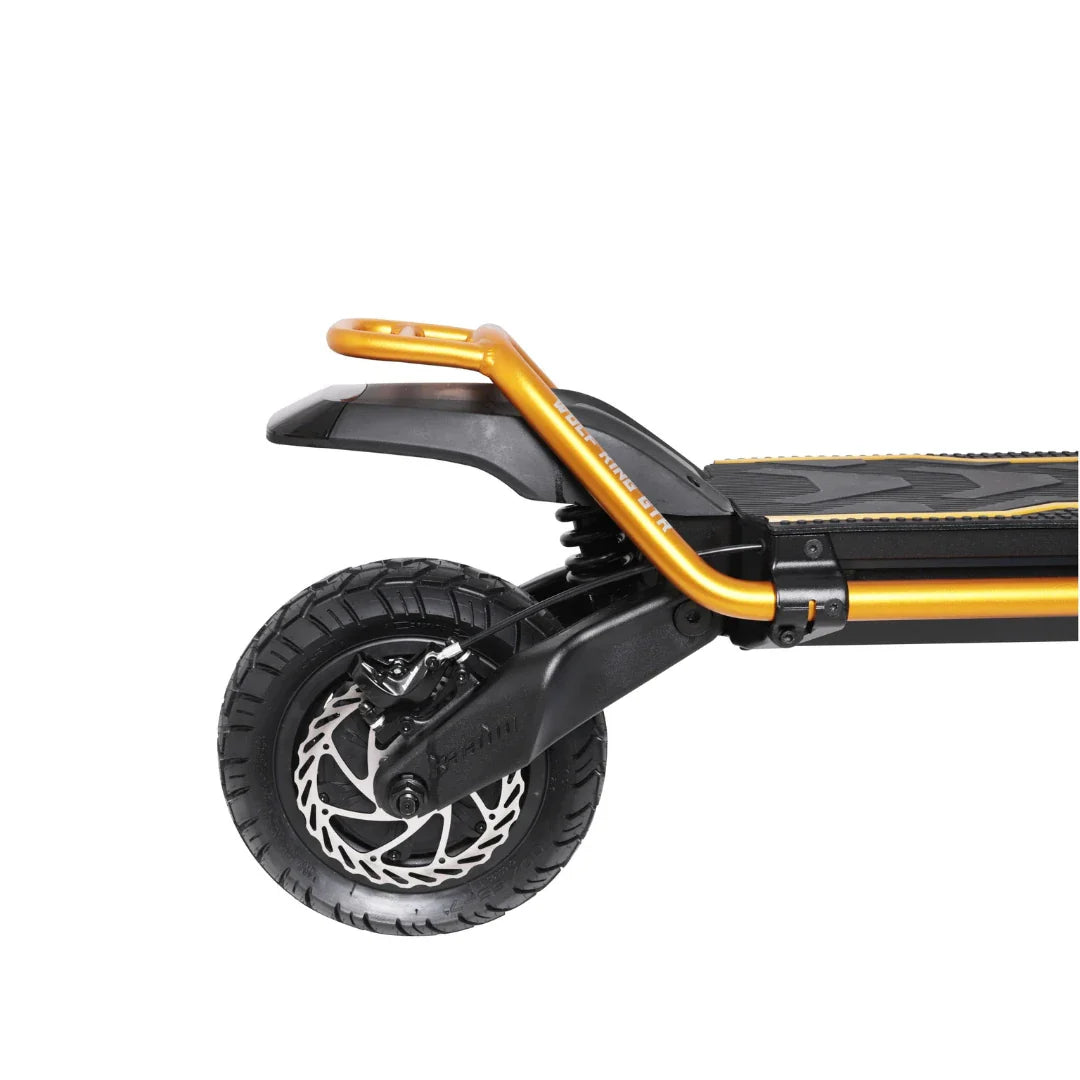 Zlatni stražnji kotač i amortizer električnog romobila Kaabo Wolf King GTR Max bočni pogled