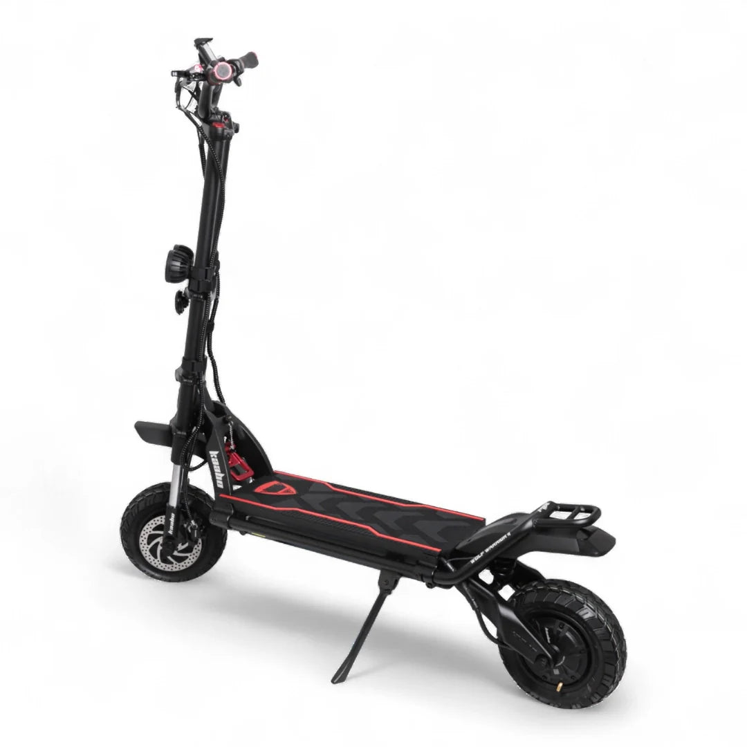 Električni romobil Kaabo Wolf Warrior 11 Max crne boje, pogled s boka na bijeloj pozadini