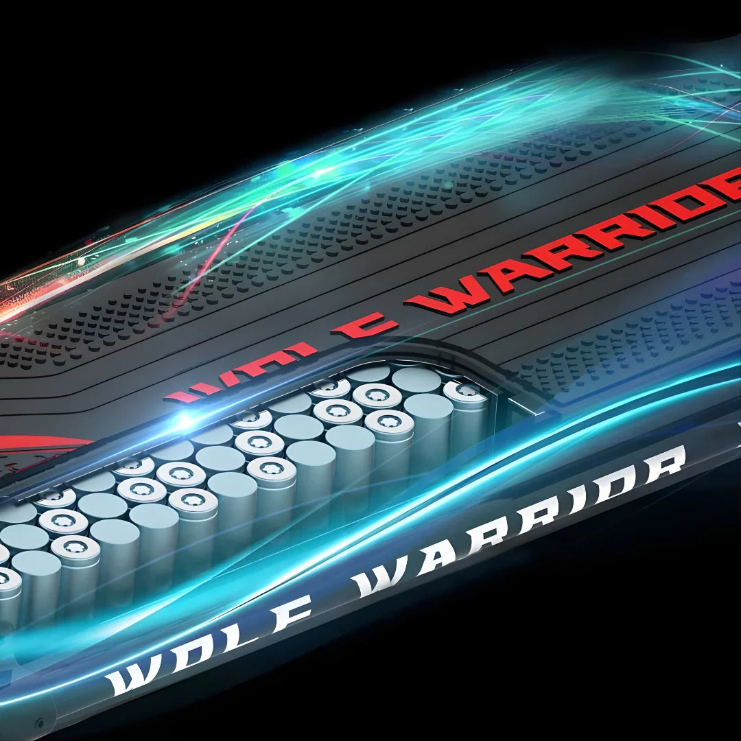 Detalj litijskih baterijskih ćelija unutar kućišta električnog romobila Kaabo Wolf Warrior X GT
