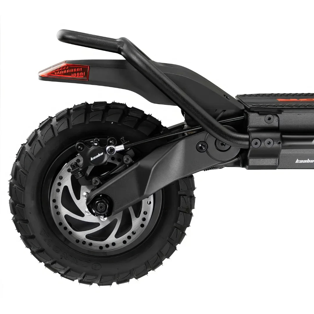 Stražnji kotač i kočioni sustav električnog romobila Kaabo Wolf Warrior X GT krupni kadar