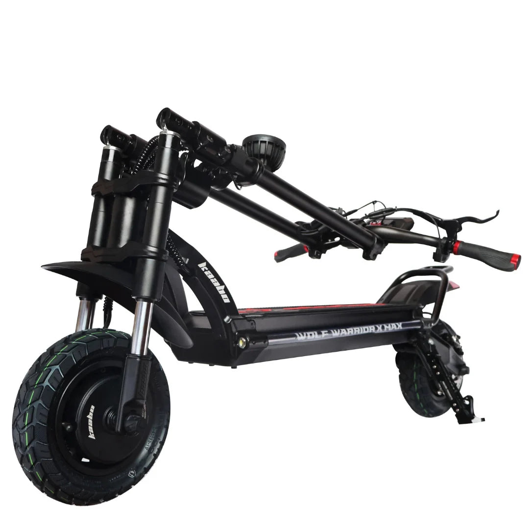 Sklopljeni crni električni romobil Kaabo Wolf Warrior X Max u profilu na bijeloj pozadini
