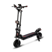 Električni romobil Kaabo Wolf Warrior X Plus crne boje pogled sprijeda na bijeloj podlozi