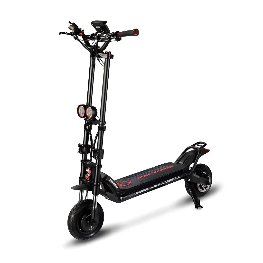Električni romobil Kaabo Wolf Warrior X Plus crne boje pogled sprijeda na bijeloj podlozi