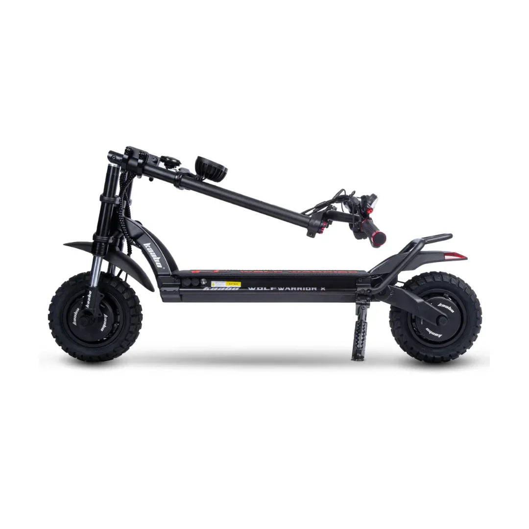 Crni električni romobil Kaabo Wolf Warrior X Plus sklopljen profilni prikaz na bijeloj pozadini