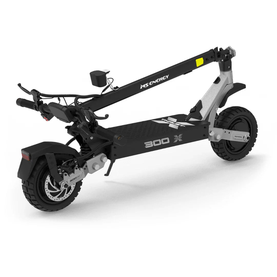 Sklopljeni električni romobil MS Energy Thrust 300x crne i srebrne boje, pogled sa strane