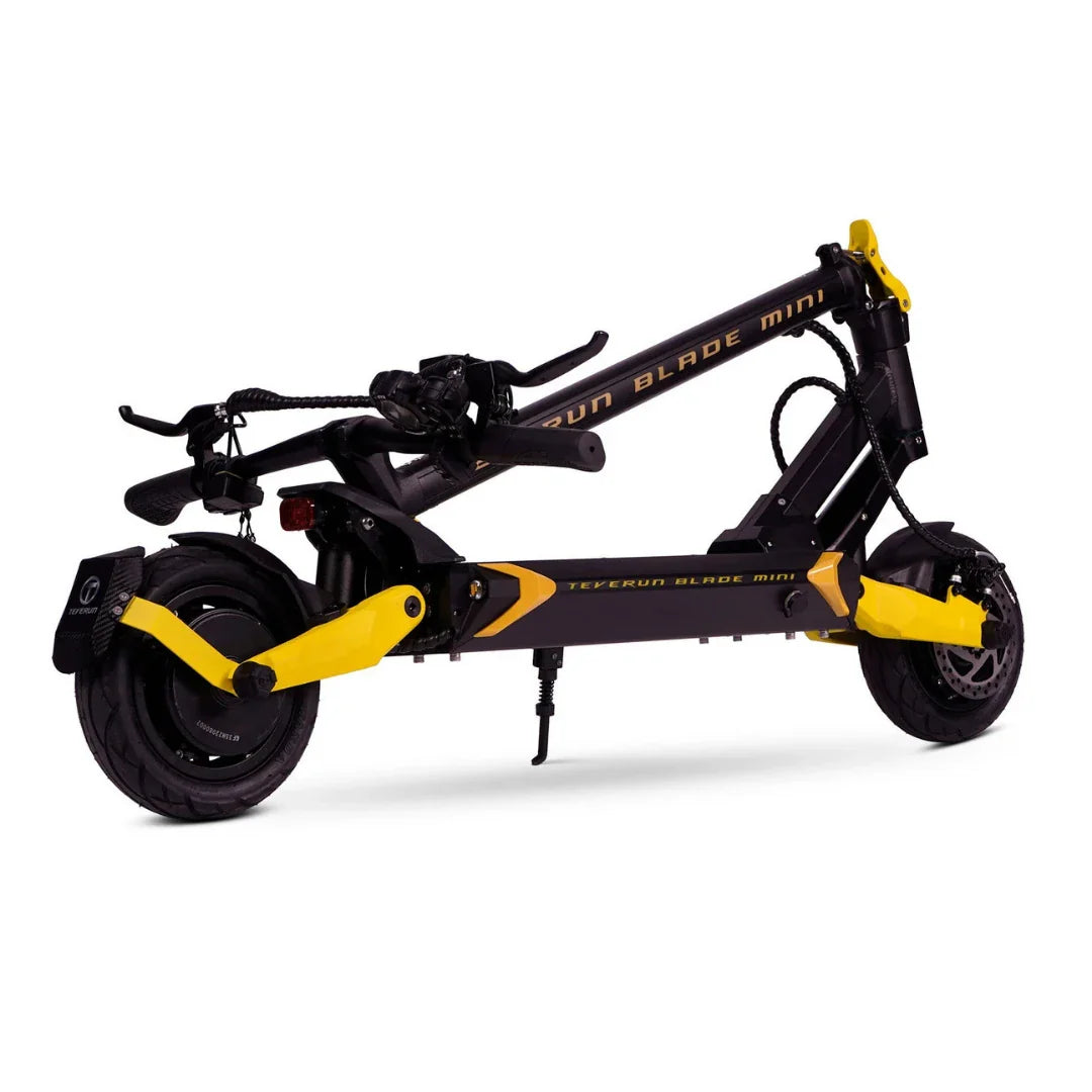 Sklopljeni električni romobil Teverun Blade Mini Ultra crno-žute boje iz profila