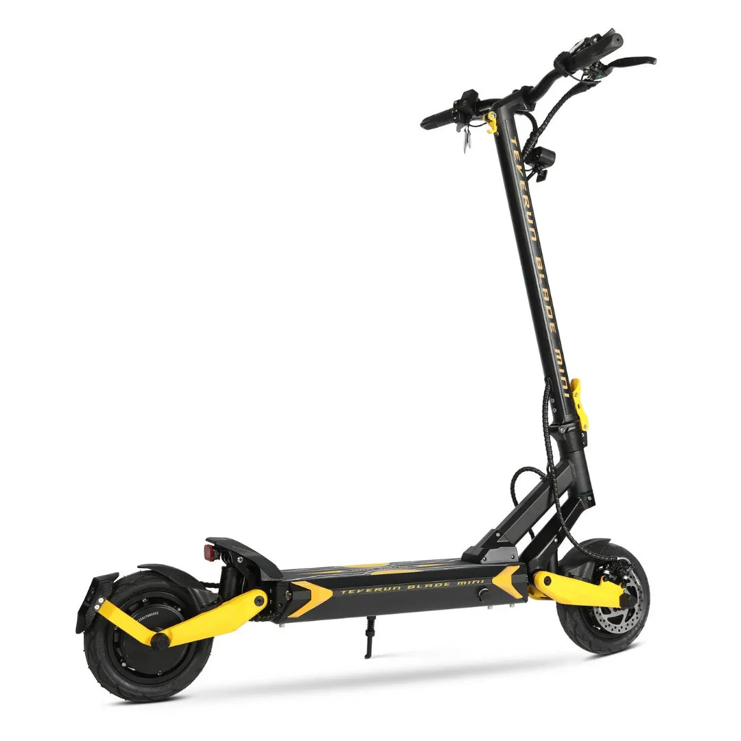 Električni romobil Teverun Blade Mini Ultra crno-žute boje, bočni pogled na cijeli model