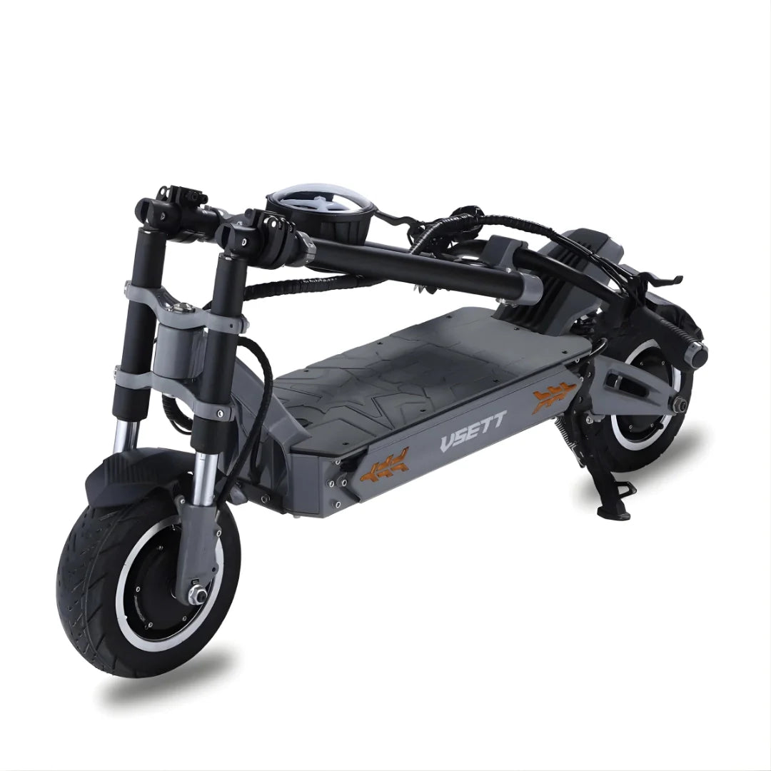 Sklopljeni električni romobil Vsett 11+ sive boje s pogledom sprijeda na bijeloj pozadini