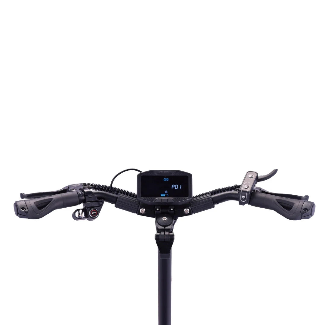 Crni upravljač električnog romobila Vsett 8 Apex s LCD zaslonom i kontrolama, pogled sprijeda