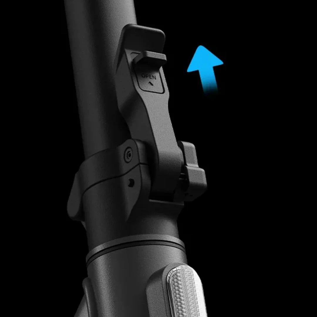 Mehanizam za sklapanje električnog romobila Xiaomi 6, crni detalj brave s oznakom open