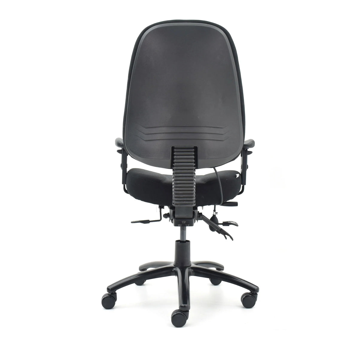 Proizvod je ergonomska uredska stolica, točnije model Max Pro. Slika prikazuje pogled na stolicu sa stražnje strane, s elegantnim crnim dizajnom s visokim naslonom za leđa i podesivim naslonima za ruke. Stolica uključuje značajku lumbalne potpore i postavljena je na bazu s kotačićima za mobilnost.
