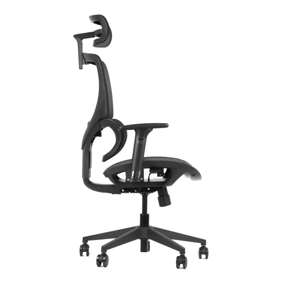 Proizvod je ergonomska uredska stolica, točnije model Ergonew S1. Slika prikazuje stolicu sa strane, ističući njezin elegantan dizajn, podesivi naslon za glavu i naslone za ruke. Stolica ima moderno postolje s kotačićima za mobilnost i mrežasti naslon za prozračnost.