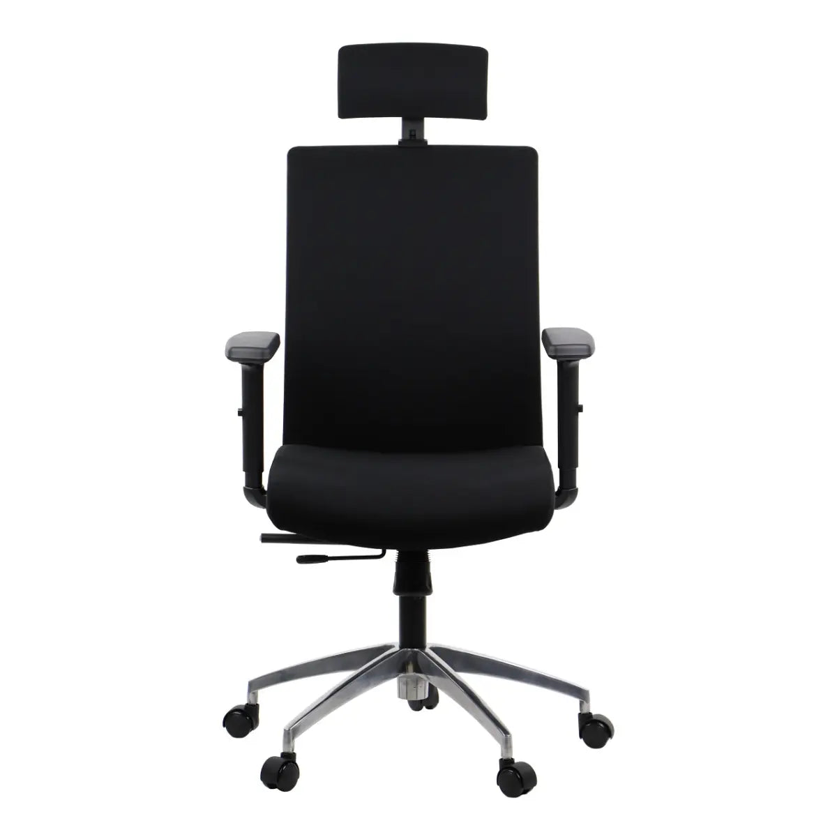 Proizvod je ergonomska uredska stolica, točnije model Riverton s naslonom za glavu. Stolica ima elegantan crni dizajn s visokim naslonom za leđa, podesivim naslonima za ruke i udobnim sjedalom, sve poduprto bazom s pet krakova s kotačićima za mobilnost.