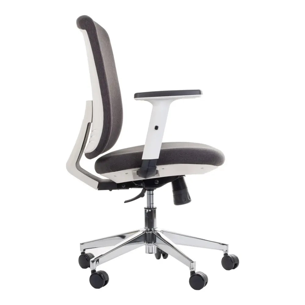 Proizvod je ergonomska uredska stolica, točnije model "ZN-605". Slika prikazuje stolicu sa strane, ističući njezin elegantan dizajn, sa sivim sjedalom i naslonom od tkanine, bijelim naslonom za ruke i kromiranom bazom s kotačićima za mobilnost. Stolica ima podesive komponente za udobnost i potporu.