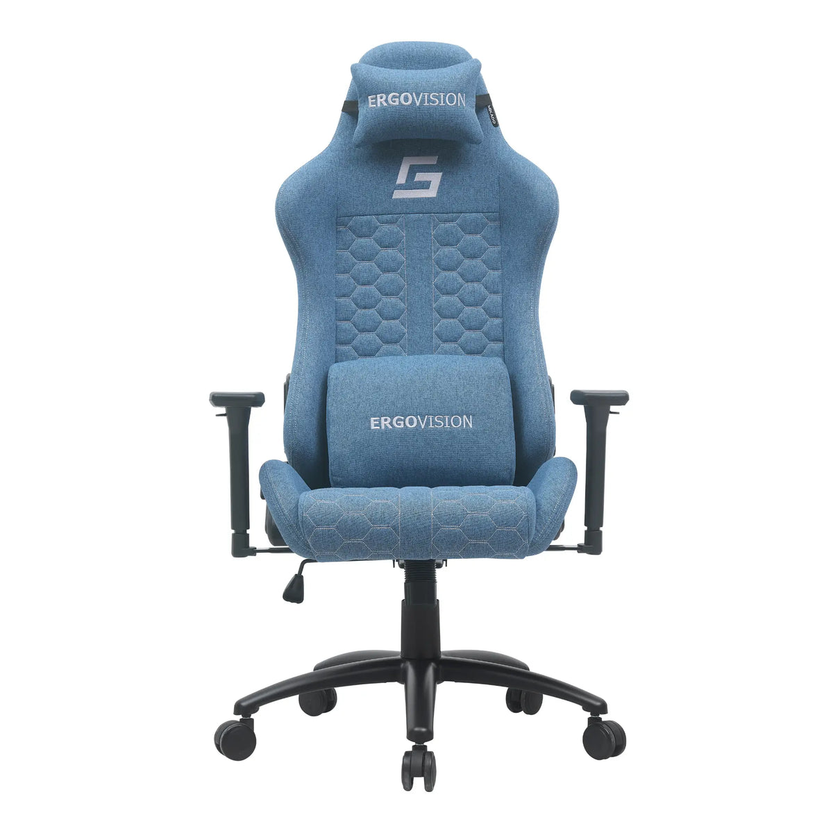 Slika prikazuje ergonomsku gaming stolicu marke Ergovision, model Mikado. Stolica je dizajnirana s plavom presvlakom od tkanine koja ima uzorak saća, pružajući i udobnost i stil. Uključuje podesive naslone za ruke i potporni naslon za glavu, što je čini prikladnom za duge gaming ili radne sesije.