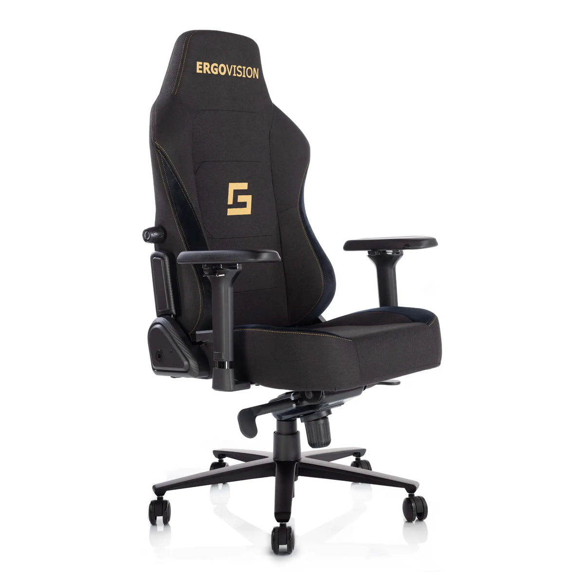 Proizvod je ergonomska gaming stolica dizajnirana za udobnost tijekom dugih gaming sesija. Brendirana je kao Ergovision i odlikuje se elegantnom crnom tkaninom sa zlatnim detaljima. Stolica ima podesive naslone za ruke i čvrsto postolje s kotačićima za mobilnost, što je čini prikladnom i za gaming i za uredsku upotrebu.
