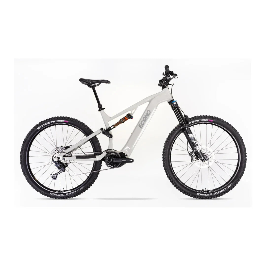 Sivi gorski električni bicikl Econo Pantera C9 160, bočni pogled na potpuno ovješeni e-mtb model