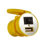 Žuti USB ulaz s prekidačem za električni skuter Veleco Draco prikazan sprijeda